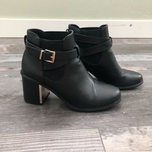 black heeled booties 🦋🌚